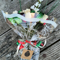Primitive Christmas Flower Bouquet - The Original Wooden Rose