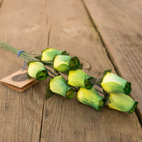 Green/Dark Green Closed Bud Roses 8-Pack - The Original Wooden Rose
