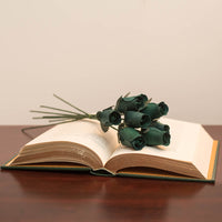 Hunter Green Closed Bud Roses 8-Pack - The Original Wooden Rose
