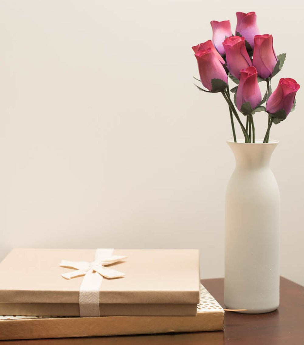 Lavender/Red Closed Bud Roses 8-Pack - The Original Wooden Rose