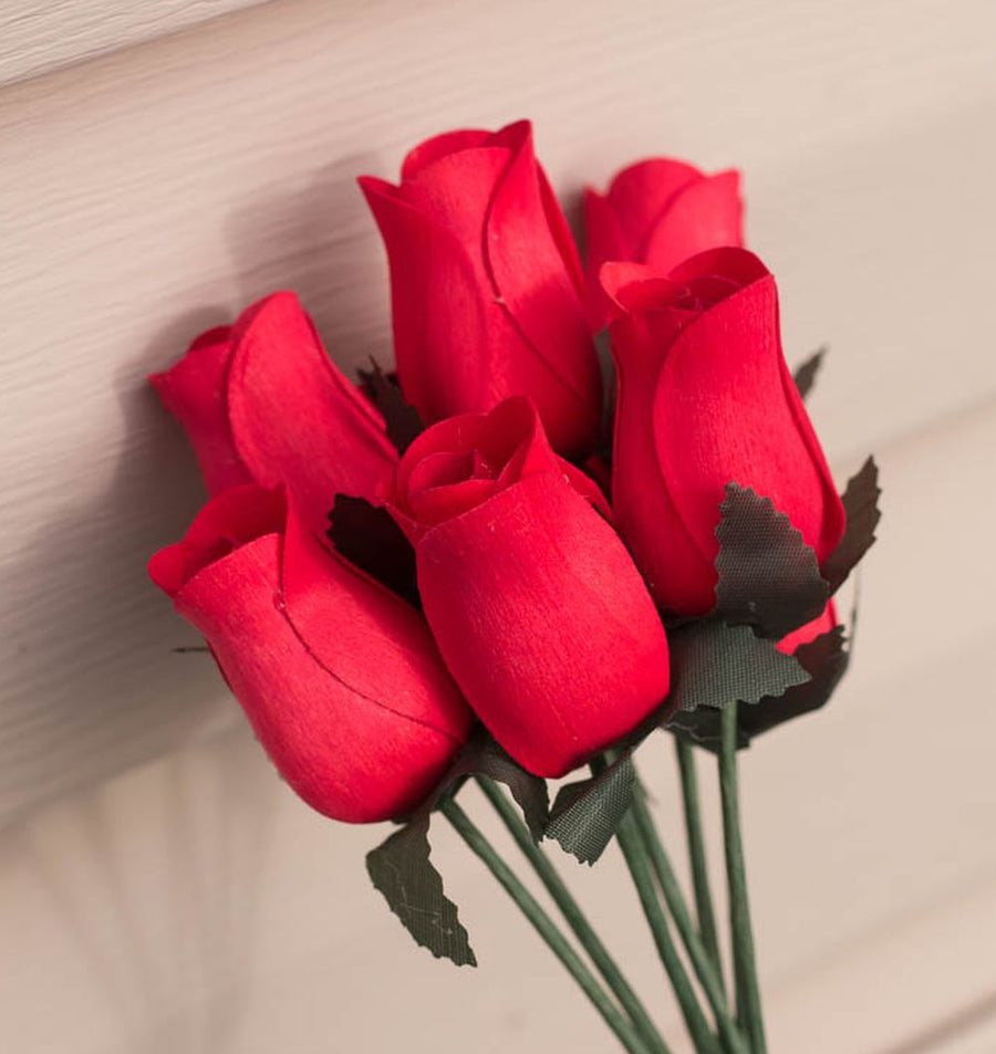 Red Closed Bud Roses 8-Pack - The Original Wooden Rose