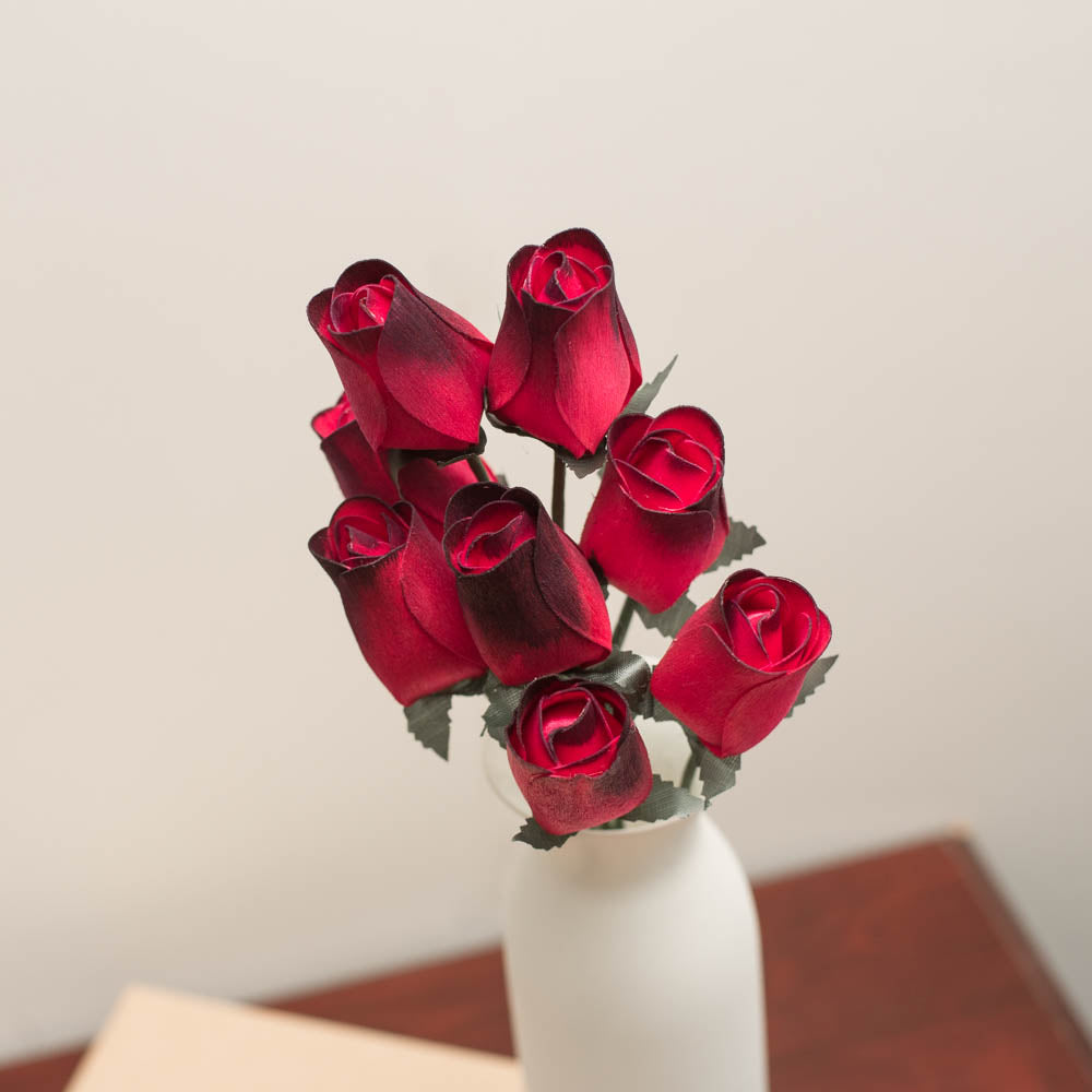 Red/Black Closed Bud Roses 8-Pack - The Original Wooden Rose