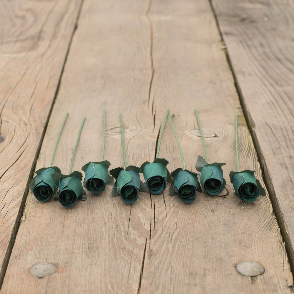 Hunter Green Closed Bud Roses 8-Pack - The Original Wooden Rose