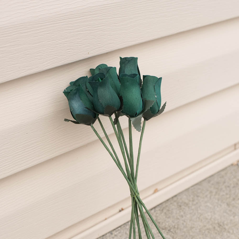 Hunter Green Closed Bud Roses 8-Pack - The Original Wooden Rose