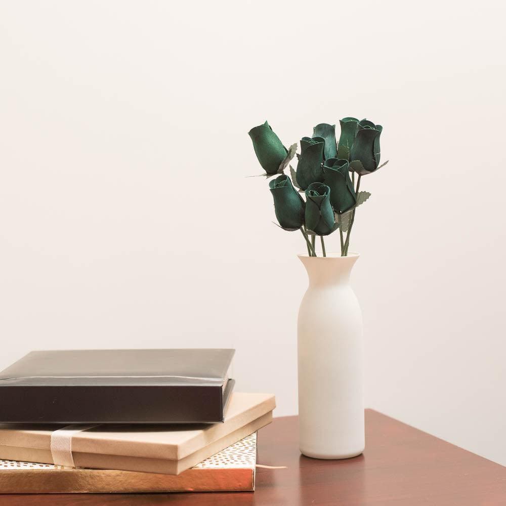 Hunter Green Closed Bud Roses 8-Pack - The Original Wooden Rose