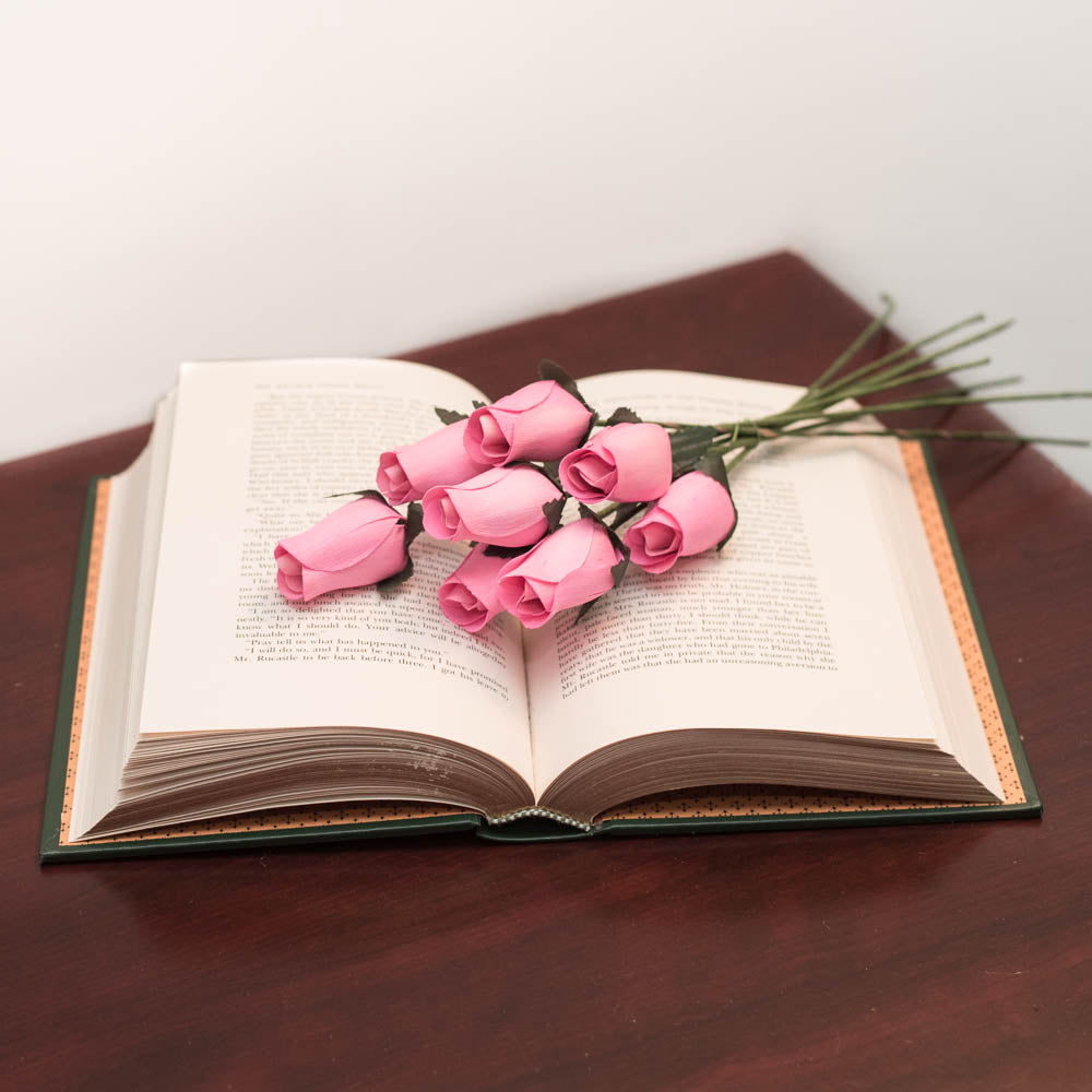 Light Pink Closed Bud Roses 8-Pack - The Original Wooden Rose